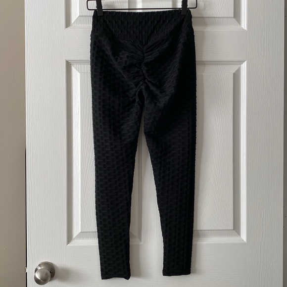 Textured Leggings - Picture 3 of 5